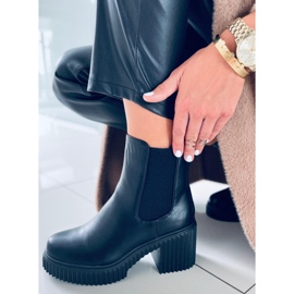 Janet Black high-heeled boots 2