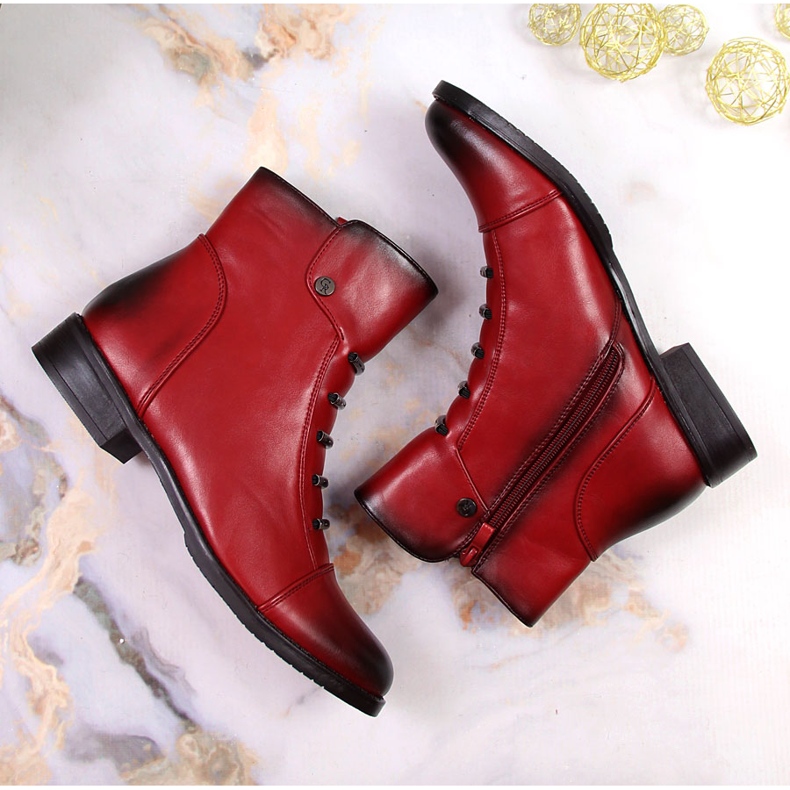 Women's boots with red Jezzi decorations 1