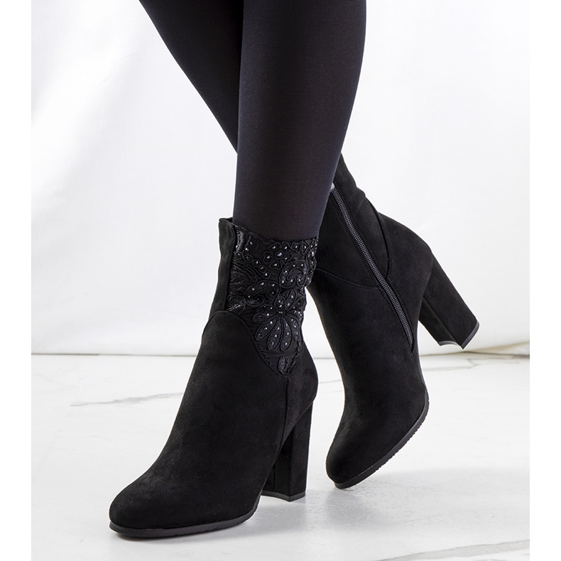 Black Onryx high heels 1