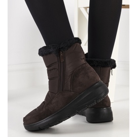 Azmarin brown quilted snow boots 1