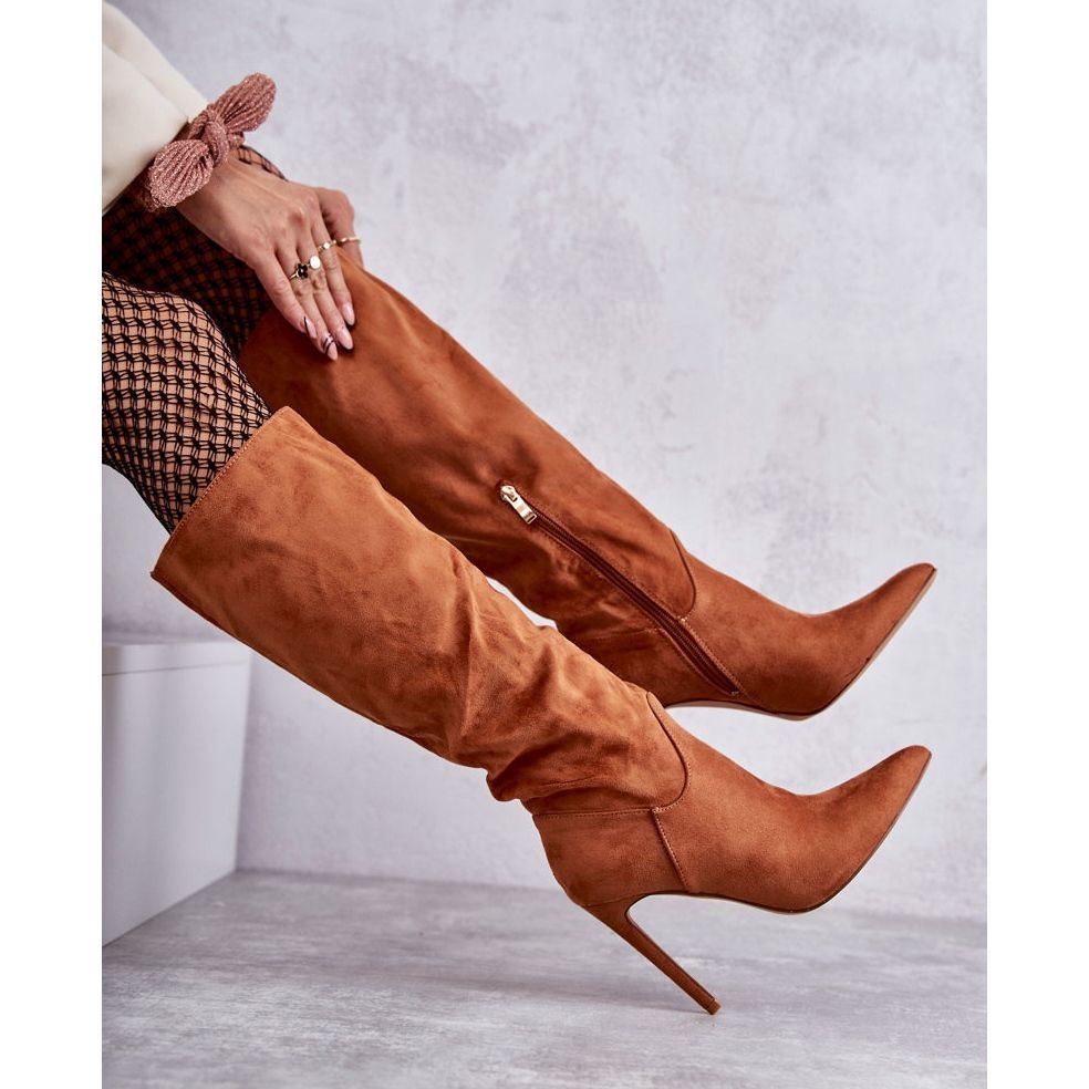Classic suede boots with a camel high heel KeeShoes