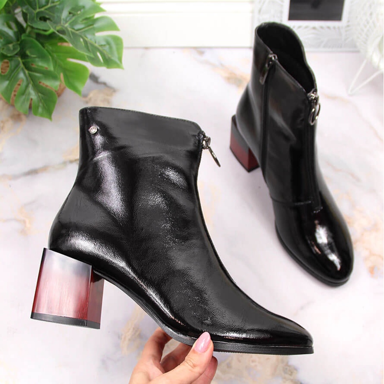 Women's insulated boots lacquered with a decorative Potocki WOL98 heel black 1