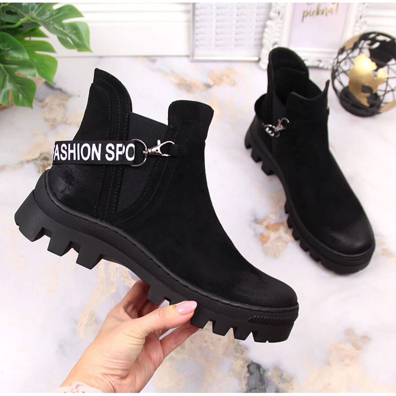 Women's suede Chelsea boots on a black Potocki platform 1