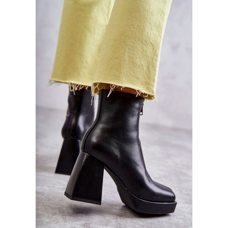 Women's Boots On Chunky Heels With A Zipper Black Carrera 2