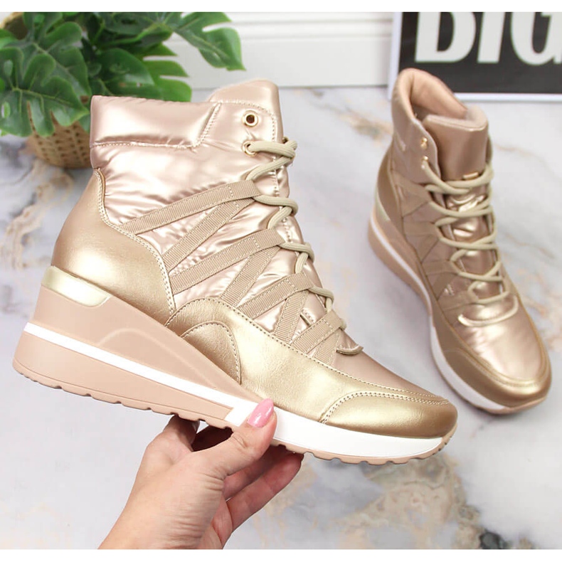 Women's boots, sneakers on a wedge gold Potocki golden 1