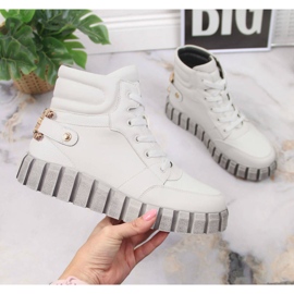 Women's platform workers with white Potocki decoration 1