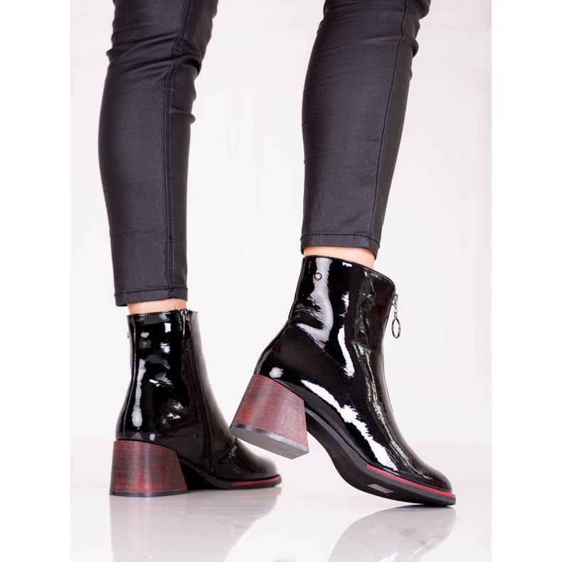 Patent women's boots with a stylish Vinceza heel black 1