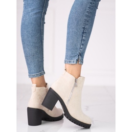 Ladies' beige ankle boots on a black Shelovet post brown 1