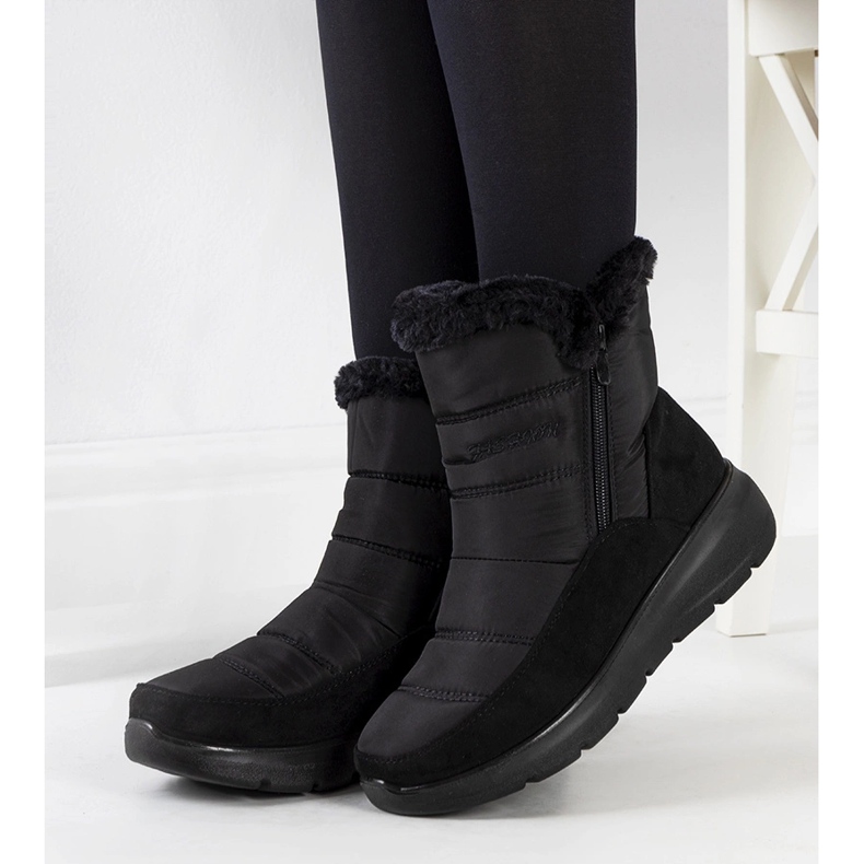 Black Azmarin quilted snow boots 1