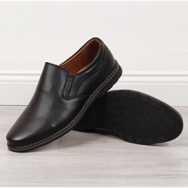 Black men's slip-on shoes News 2