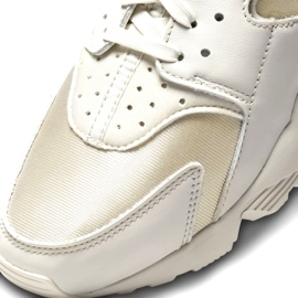 Nike Air Huarache W DQ0916-001 shoes beige 3 Nike Air Huarache W DQ0916-001 shoes beige 3