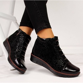 Women's leather insulated boots with black Filippo print 1