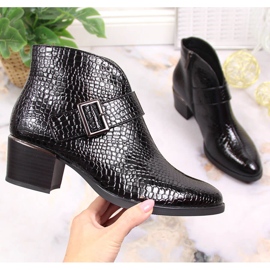 Lacquered boots for women insulated black crocodile Vinceza 1 Lacquered boots for women insulated black crocodile Vinceza 1