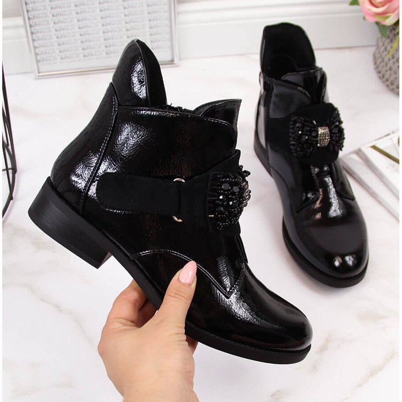 S.Barski Women's boots, insulated lacquered with a black bow by S. Barski 2