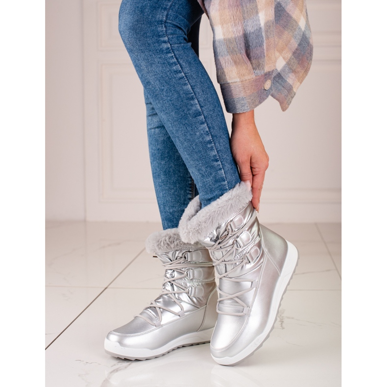 Women's snow boots on the Shelovet silver platform 1