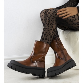 Brown women's Amado boots 1