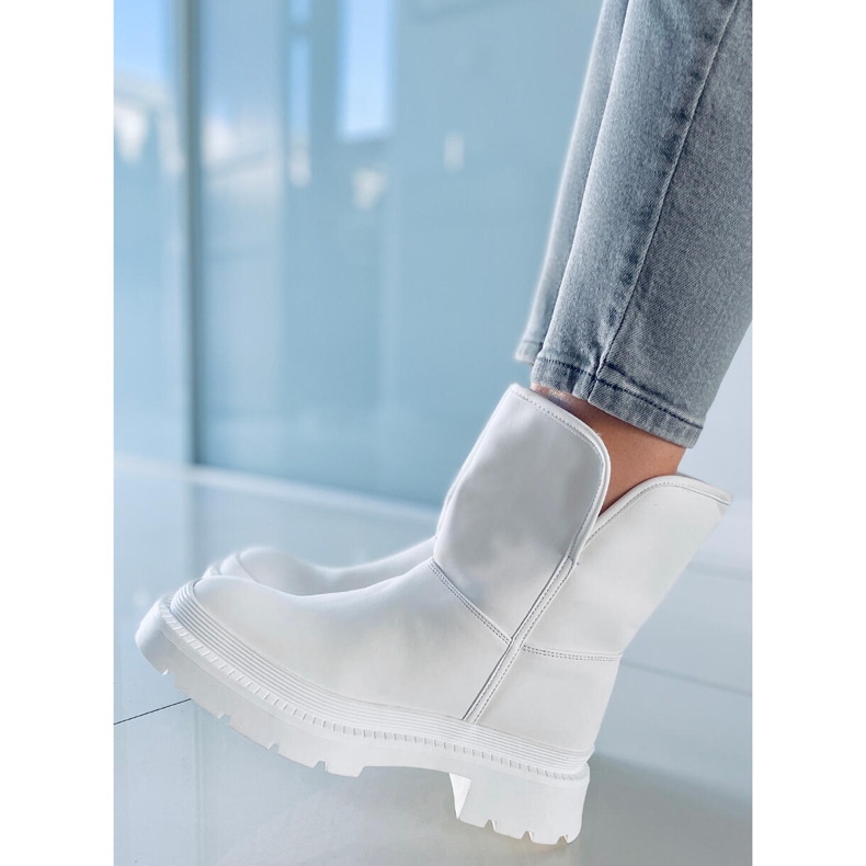 Lizzo White snow boots 2