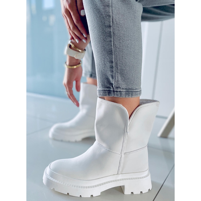 Lizzo White snow boots 1