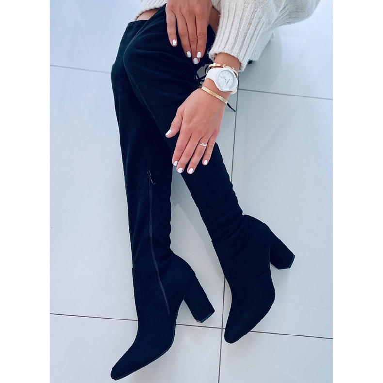 Cher Black high heels 1