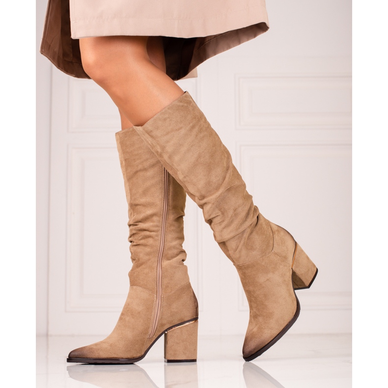 W. Potocki Women's suede boots on the Potocki post with a ruffled upper brown 1