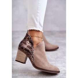 Women's leather boots on a high heel Maciejka Beige 04492-43 brown 1