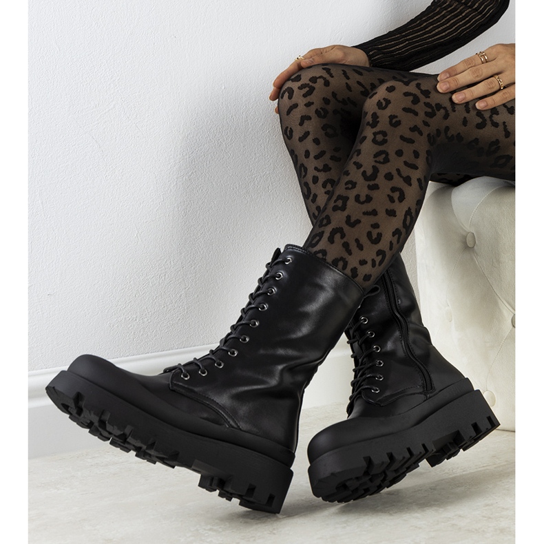 Black women's boots from Formosa 1