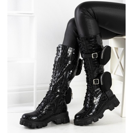 Black high boots with Peralta sachet 1