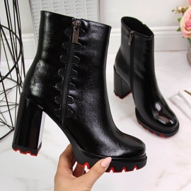 Black Filippo women's boots on the post 2