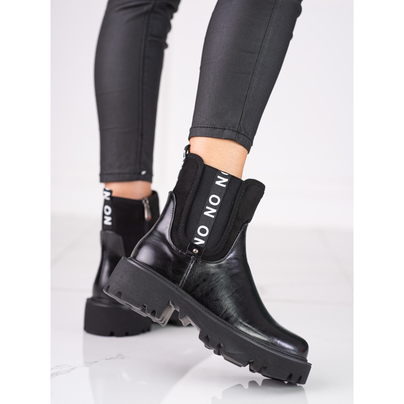 Ladies' black Chelsea boots on the Shelovet platform 1
