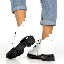 Filippo DBT4173 Insulated Patent Boots, White 5