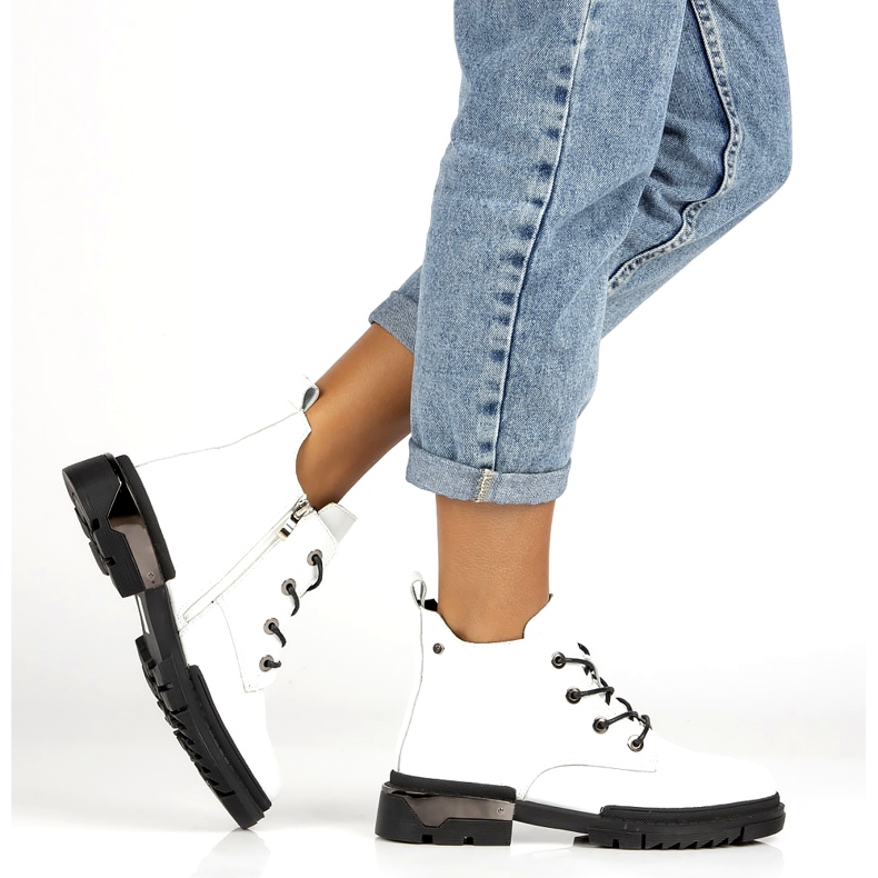 Filippo DBT4173 Insulated Patent Boots, White 2