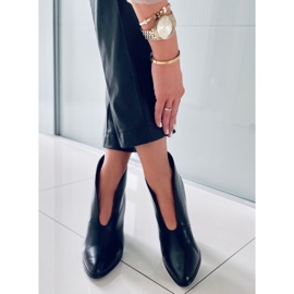 PA1 Cut out Doris Black high heels 1