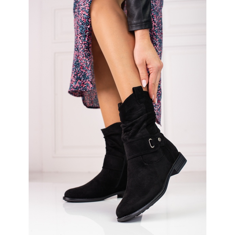 W. Potocki Black women's boots with a crinkled upper Potocki 1