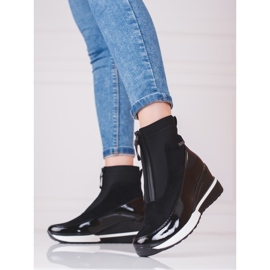 Women's sports boots on the Vinceza wedge black 2