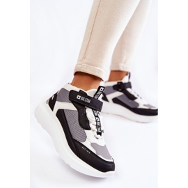 Women's Sport Shoes Memory Foam System Big Star KK274405 White 1