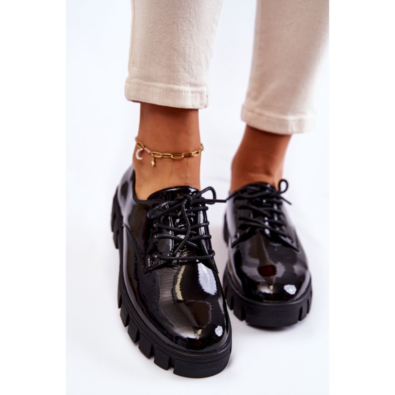 Vinceza Fashionable lacquered shoes tied Black Gwendy 2 Vinceza Fashionable lacquered shoes tied Black Gwendy 2