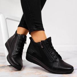 Leather women's boots on a wedge black Helios 567 2