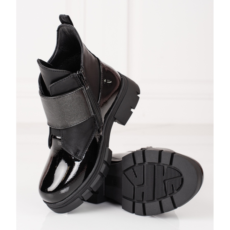 Girls boots made of varnished ecological Shelovet leather black 1 Girls boots made of varnished ecological Shelovet leather black 1