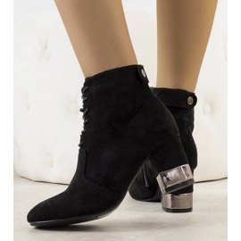 PA1 Black boots on the Verano post 1
