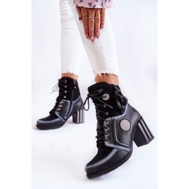 Women's leather boots Maciejka 05599-01 Black multicolored 2