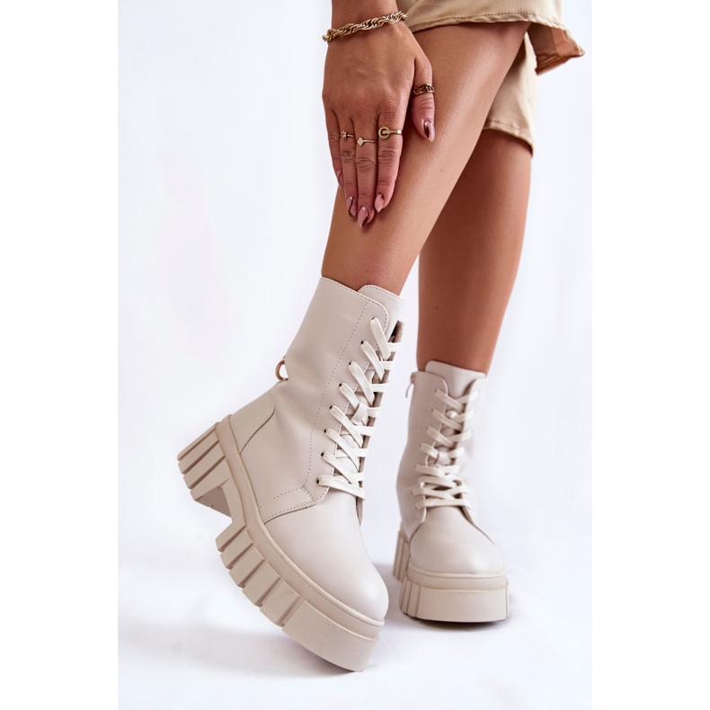 Sergio Leone Leather, insulated boots on a light beige Telisa platform 1