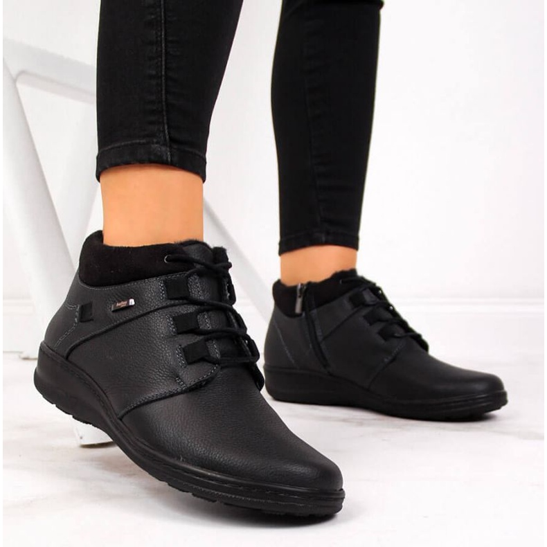 Insulated leather boots Helios W H521A black 2