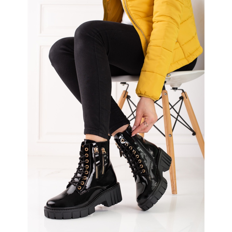 Goodin Fashionable trappers with decorative zippers black 1