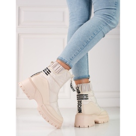 Ladies' beige snow boots on the Shelovet platform 2