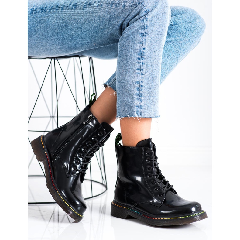 Weide Black Lace-up Boots 2