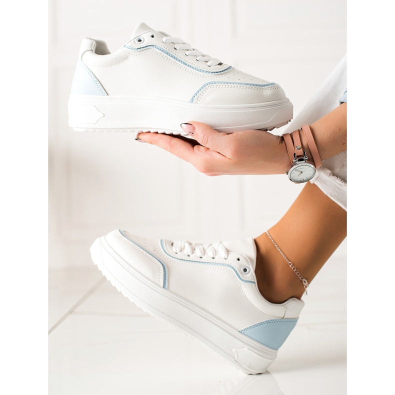 TRENDI Sneakers With Blue Insert white 1