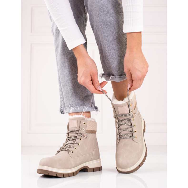 Ladies' beige trappers with shelovet fur 1