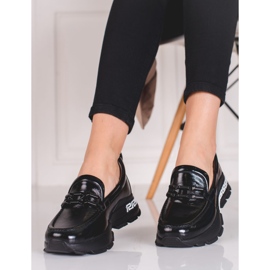 Women's black shoes made of Shelovet leather 2