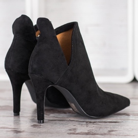 Bella Paris Stylish boots on a high heel black 1