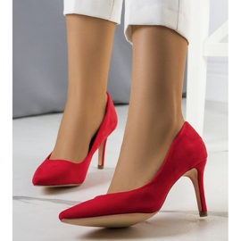 Red pumps on a Kauri heel 1